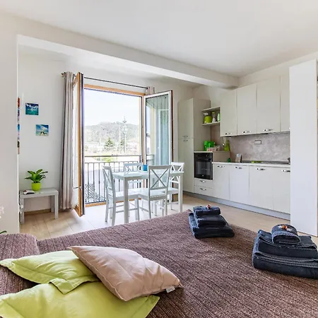 公寓 Orizzonte 5 Terre - Via Lunigiana 221 - Stazione Migliarina, Interno 19 斯培西亚