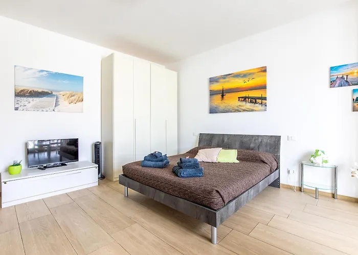 Orizzonte 5 Terre - Via Lunigiana 221 - Stazione Migliarina, Interno 19 Apartmán La Spezia